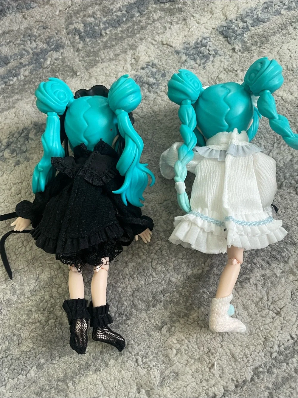 Hatsune Miku Plastic Figure Lot of 3 Mini Dolls/Figures w/ Outfits, Anime